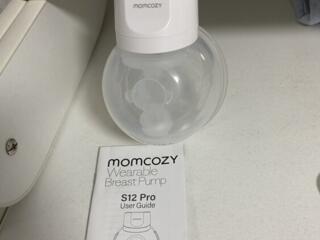 Продам электро молокоотсос Momcozy новый