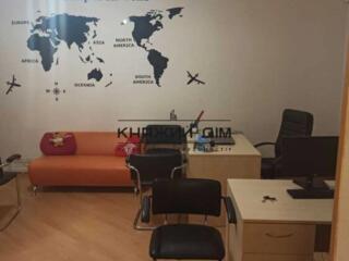 Пропонуеться в оренду офіс за адресою вулиця Івана Франко 12. Вхід з .