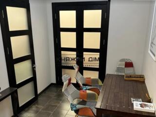 Пропонується до продажу роздільна 2-х кімнатна квартира по вул. ...