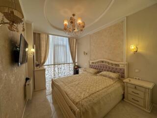 Предлагается к продаже просторная трехкомнатная квартира на ...