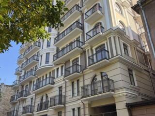 В продаже трёхкомнатная квартира в сданном доме Премиум класса, в ...