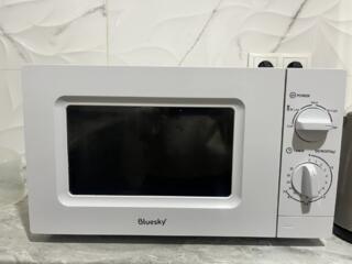 Продам микроволновую печь