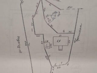 Продам участок в хорошем месторасположении