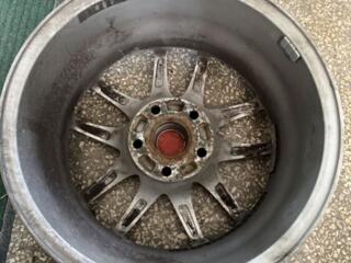 Продам 8 дисков от Тойоты r16 и БМВ R17