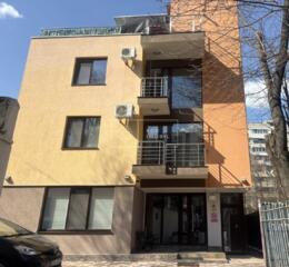 Se oferă spre chirie spațiu comercial în sectorul Râșcani. ...