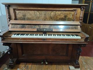Продам старинное пианино
