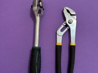 Трещотка новая и крокодилы