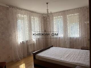 Пропонуеться в оренду 2к кв. вул. Голосіївська, 13Б. 7-й поверх, ...