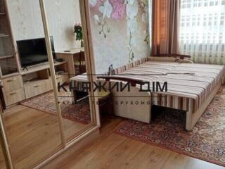 Сдам 1-ю квартиру, Миколи Руденка 9, 12/16, 35/17/9 кв. м. ...