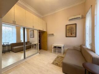 Самостоятельная квартира возле парка Шевченко