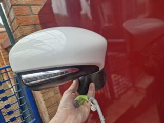 ПРОДАМ ЗЕРКАЛО НА ЛЕКСУС ES