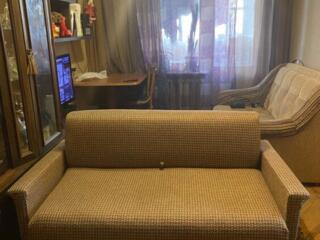 Продам диван.