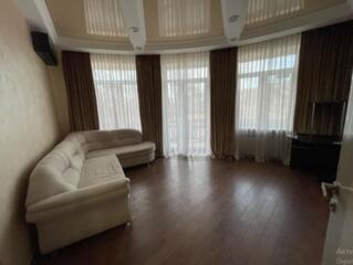 Отличная 3х комнатная квартира в центре Садиковская