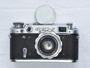 FED 2 – Aparat foto pe film de 35mm (Rangefinder)