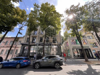 Chirie clădire de birouri potrivită pentru reprezentanța companiei ...