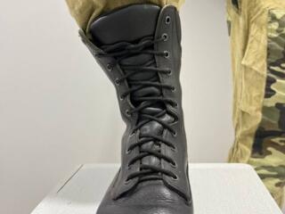 Ботинки с высоким берцем, Военные ботинки, Черные берцы. 41 Размер.