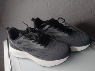 Кроссовки мужские