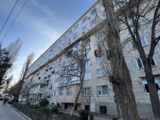 Apartament cu 2 camere, Buiucani.