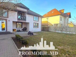 Vă propunem spre vânzare acestă casă în Durlești, str. Dumbrava, cu ..