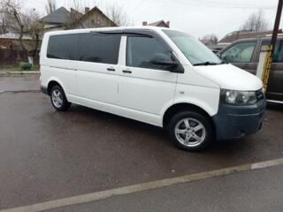 VIND Volkswagen transporter t 5+ ANUL 2010 AUTOTURISM 9 LOCURI M1