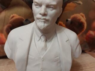 Продам кое-что из прошлого. См. фото.