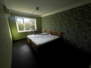 Пропонується в довгострокову оренду затишна трикімнатна квартира в ...