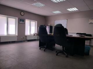 Оренда нежитлових приміщень метро Вирлиця - 5 хв.пішки. по вул. ...