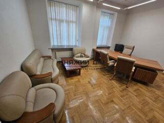 Пропонується в оренду отлічний офіс по вул. Генерала Генадія ...