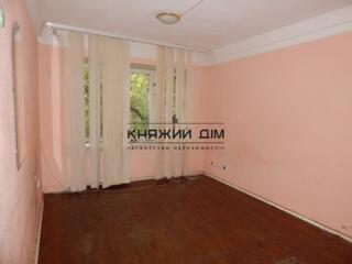 В оренду пропонується 3к. суміжно-роздільна квартира під офіс за ...