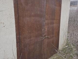 Металлические ворота-двери