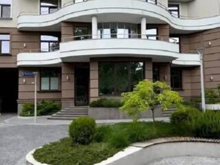 Предлагается к продаже трехкомнатная квартира у моря в одном из самых 