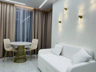 В продаже 2 комнатная квартира на Таирова. Кухня-студия и 2 большие ..