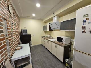 Пропонується до продажу сучасна двокімнатна квартира в одному з ...