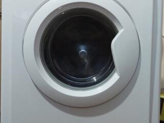Продаю стиральную машину-автомат Индезит 5кг б/у