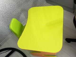 Продается детский стул и стол