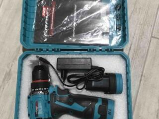 Новый компактный бесщеточный шуруповерт, Чехия. Цена 980 рублей Тирасполь.