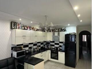 ОТЛИЧНАЯ двухкомнатная квартира 75 кв м Малиновский район Бреуса