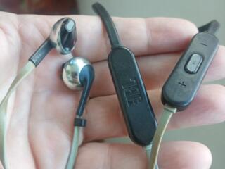 Вкладыши-наушники JBL Tune 205 BT