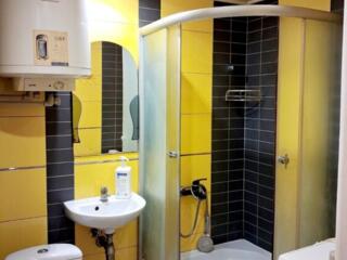 Продам крупногабаритную однокомнатную квартиру в Корабельном р-не