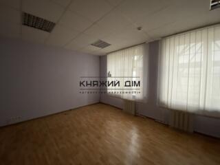 БЕЗ КОМІСІЇ! Оренда офісу в БЦ "Січових Стрільців", м. Лук’я