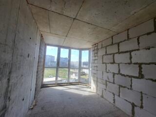 Предлагается к продаже просторная и светлая однокомнатная квартира в .