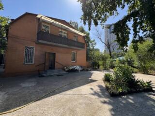 Уникальный частный дом в одном из самых атмосферных и исторически ...