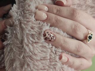 Приглашаю моделей на маникюр