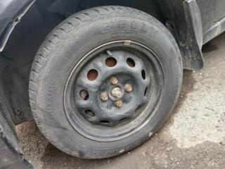 Продам 2 шины лето