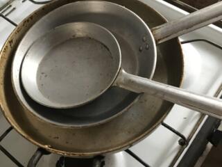 Алюминиевые сковородки