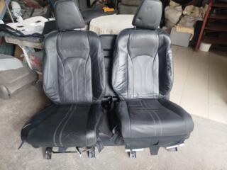 Кожаные сиденья RAV 4