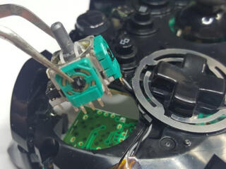 Продажа, ремонт, обслуживание джойстиков PlayStation, x-box.