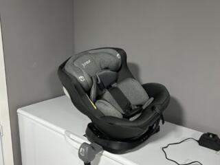 Кресло поворотное в отличном состоянии!!!