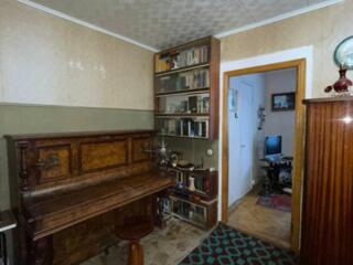 2 к/к Черёмушки/ Терешкова, угол Гайдара 3/5