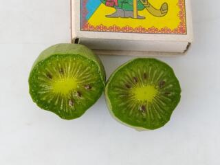 Kiwi mini arguta 150-200 lei planta. Fac fructe dulci, fara par.